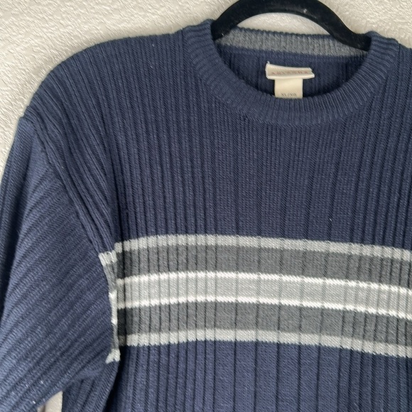 Arizona Blue Knit Ribbed Gray & White Striped Crew Neck Winter Sweater Size XL - Picture 2 of 4